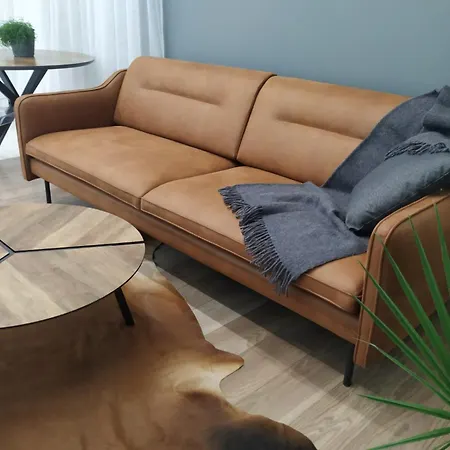 Uptown In Apartment